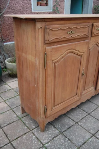 Louis XV buffet in wilde kerselaar, 18e eeuw