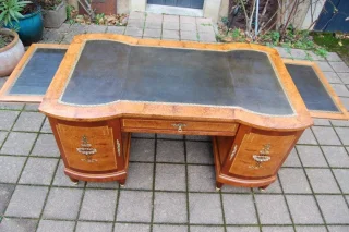 Napoléon III Bureau à Caissons in the Louis XVI Style, Late 19th Century