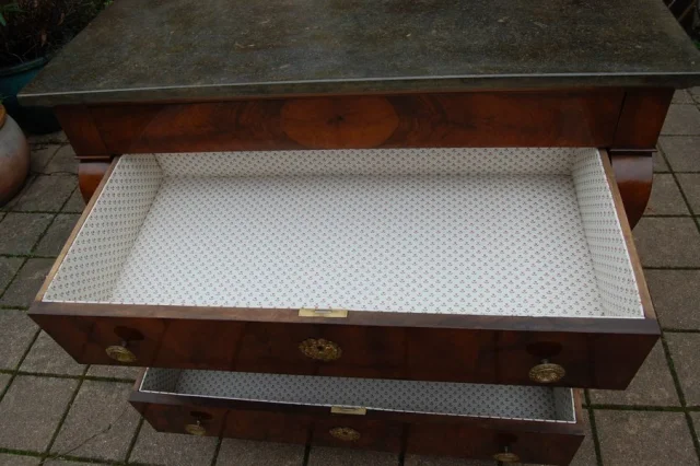 Restauration / Louis-Philippe walnut chest of drawers, 19th century — Excellent condition