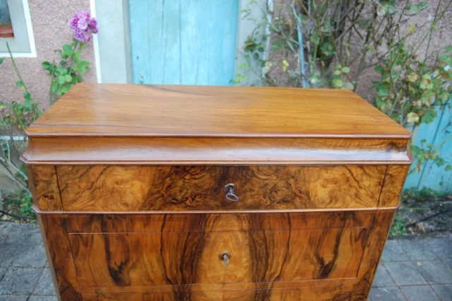 Louis-Philippe solid walnut semainier, 19th century — Excellent condition