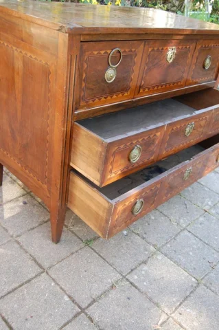 Louis XVI notenhout secretaire-ladekast, 18e eeuw — Uitstekende staat
