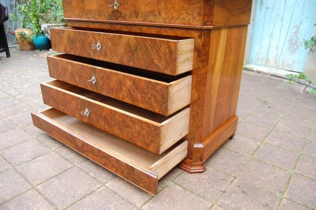 Louis-Philippe walnut secretaire chest of drawers, 19th century — Excellent condition