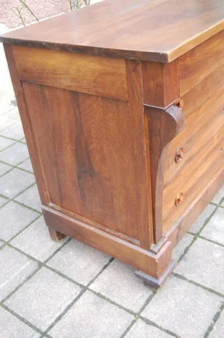 Restauration solid walnut chest of drawers, 19th century — Needs restoration
