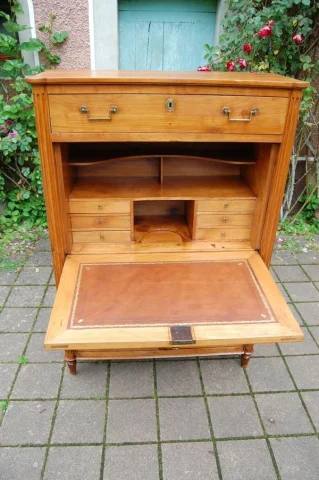 Louis XVI Period Cherry Wood Secretaire, 18th Century — Excellent condition