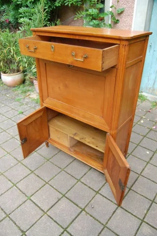 Louis XVI Period Cherry Wood Secretaire, 18th Century — Excellent condition
