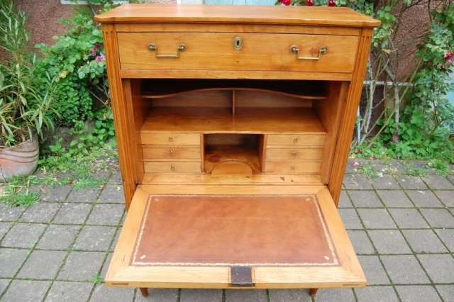 Louis XVI Period Cherry Wood Secretaire, 18th Century — Excellent condition