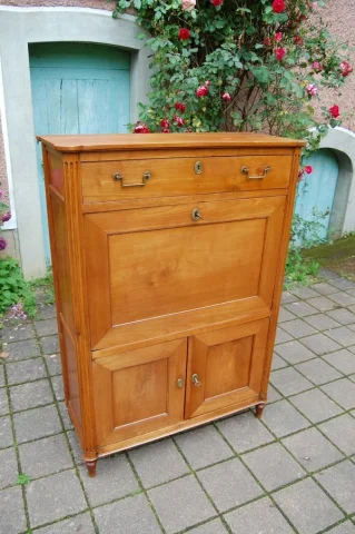 Louis XVI Period Cherry Wood Secretaire, 18th Century — Excellent condition