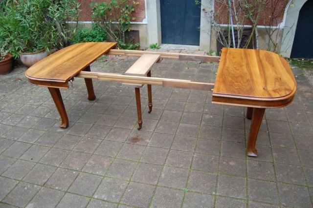Art Nouveau tafel in noten, circa 1900 — Uitstekende staat