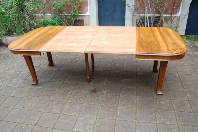 Art Nouveau tafel in noten, circa 1900 — Uitstekende staat