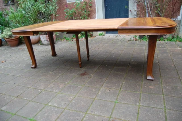 Art Nouveau tafel in noten, circa 1900 — Uitstekende staat
