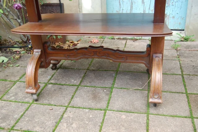 Art Nouveau period mahogany serving table — Excellent condition