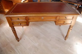 Louis-Philippe walnut bureau, late 19th century