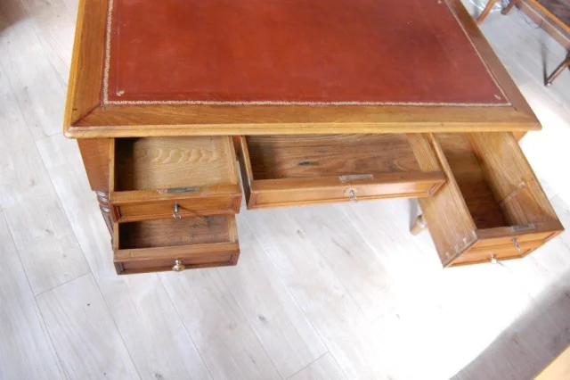 Louis-Philippe walnut bureau, late 19th century