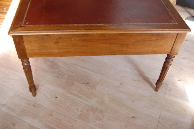 Louis-Philippe walnut bureau, late 19th century