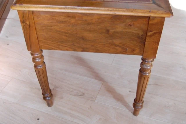 Louis-Philippe walnut bureau, late 19th century
