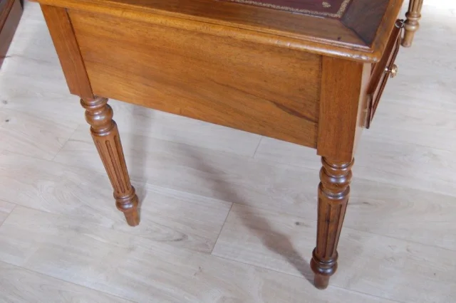 Louis-Philippe walnut bureau, late 19th century