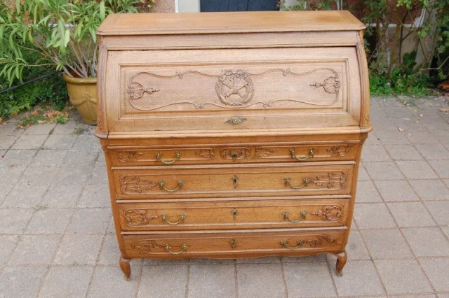 Louis-XV-Zylinderbureau aus Eiche, spätes 18. Jahrhundert — Ausgezeichneter Zustand