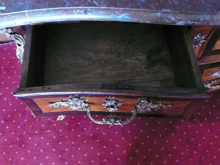 CASSA DEI CASSETTI DEL PERIODO DI LOUIS XV