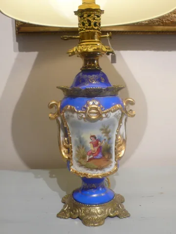 PAREJA DE LÁMPARAS DE PORCELANA
