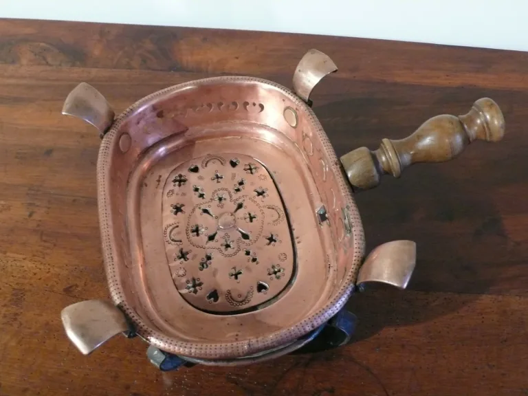 Réchaud ou chauffe-plat d’époque XVIIIème siècle.