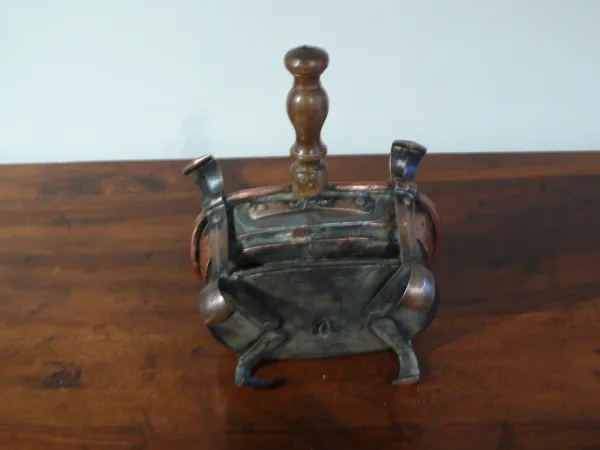 Réchaud ou chauffe-plat d’époque XVIIIème siècle.