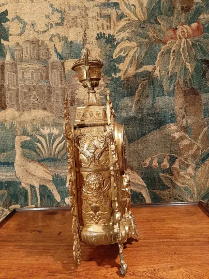 NEO GOTHIC STYLE CLOCK