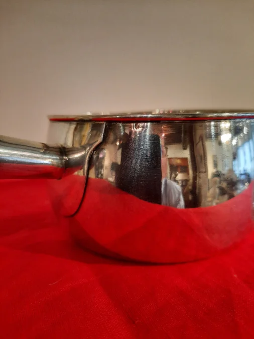 Petite casserole en argent, d’époque XIXème siècle.