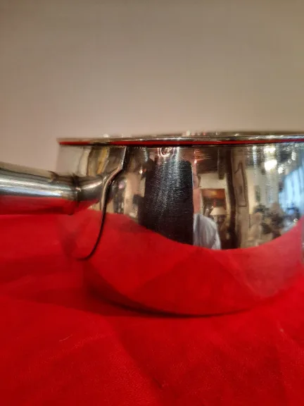 Petite casserole en argent, d’époque XIXème siècle.