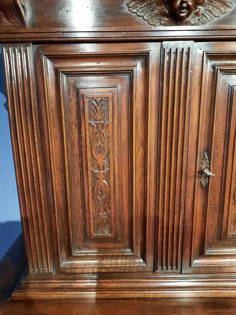 RENAISSANCE STYLE BUFFET