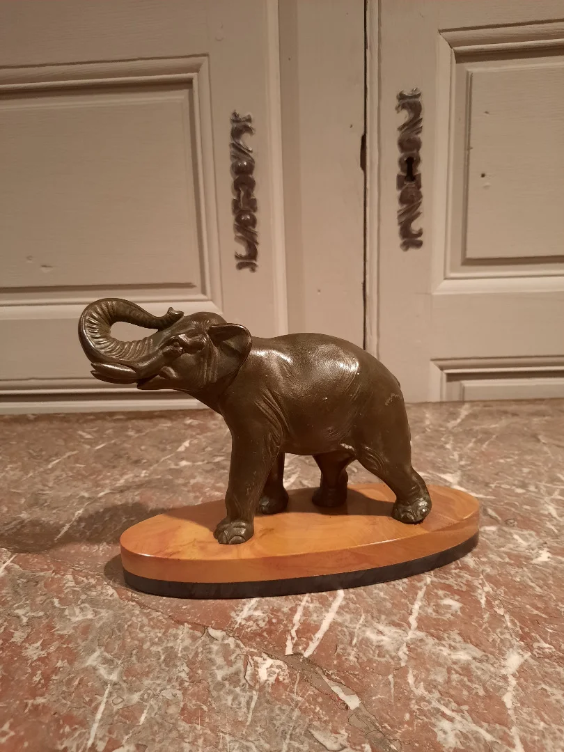 ELEFANTE SPELTER