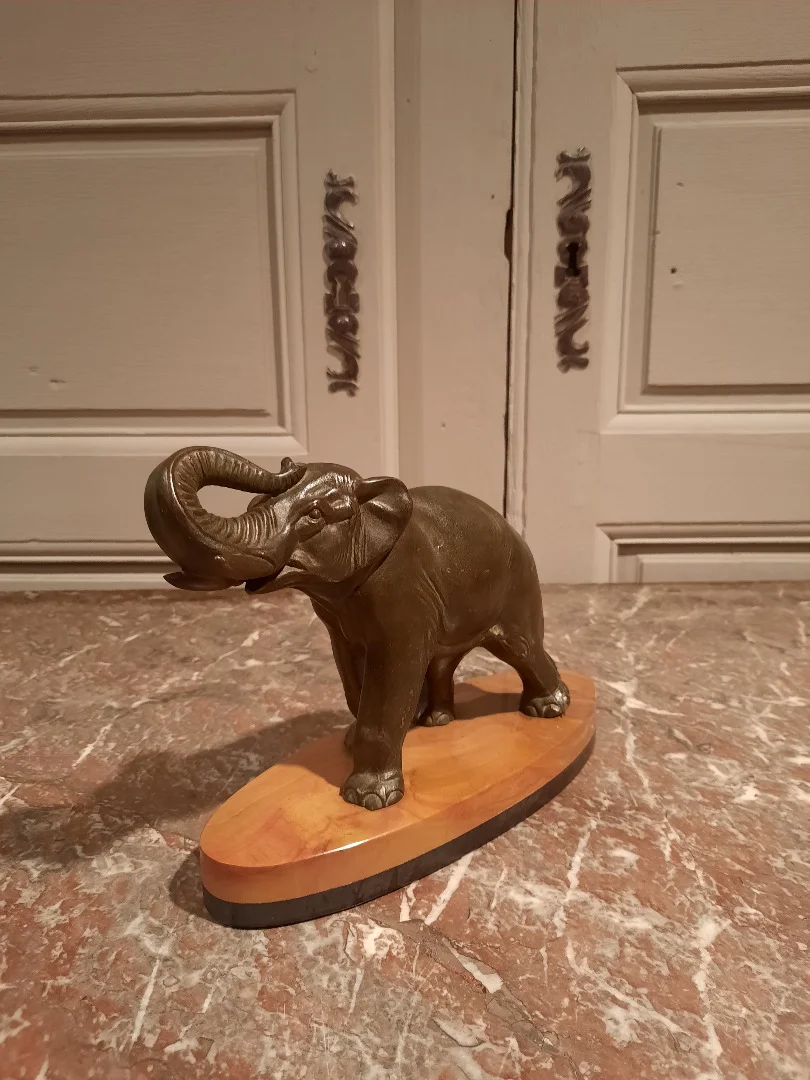 ELEFANTE SPELTER