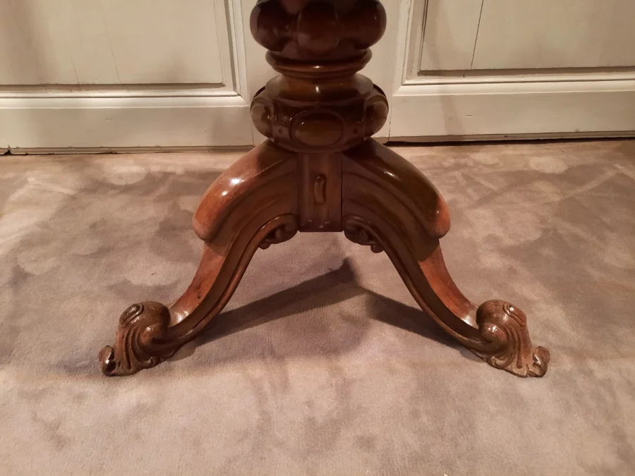 Chaise de harpiste en acajou d’époque Louis-Philippe.
