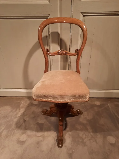 Chaise de harpiste en acajou d’époque Louis-Philippe.