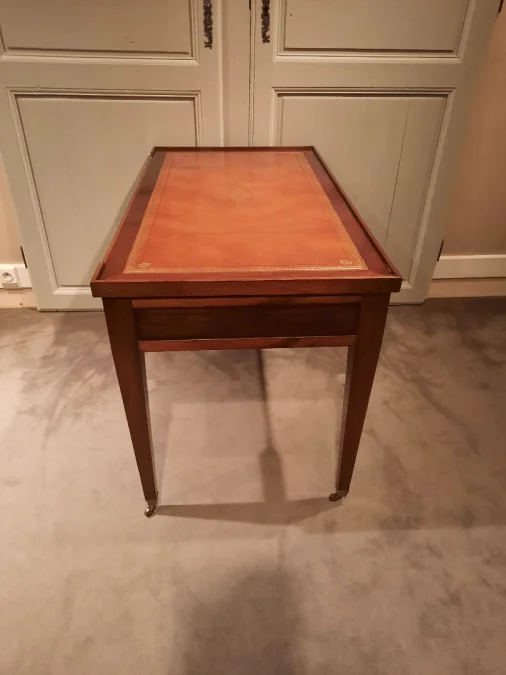 Table à jeux dite tric-trac en acajou d’époque Restauration.