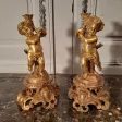 Paire d’angelots en bronze de style Louis XV d’époque XIXème siècle.
