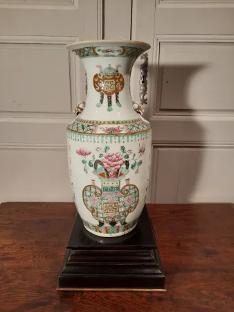Vase en porcelaine, Chine d’époque XIXème siècle.
