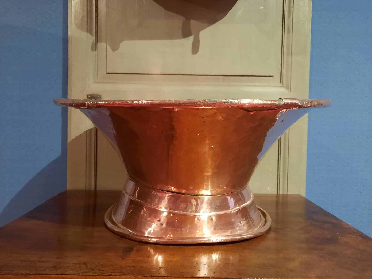 EIGHTEENTH CENTURY WATER FOUNT AND BASIN