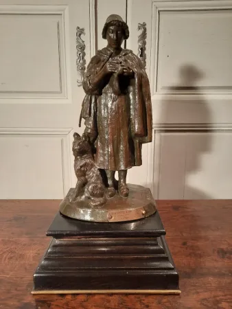 Bronze représentant une bergère et son chien, signé ABBAL.