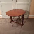 Table d’appoint en acajou à deux volets rabattables d’époque Louis-Philippe.