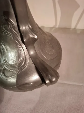 ВАЗА В СТИЛЕ МОДЕРН