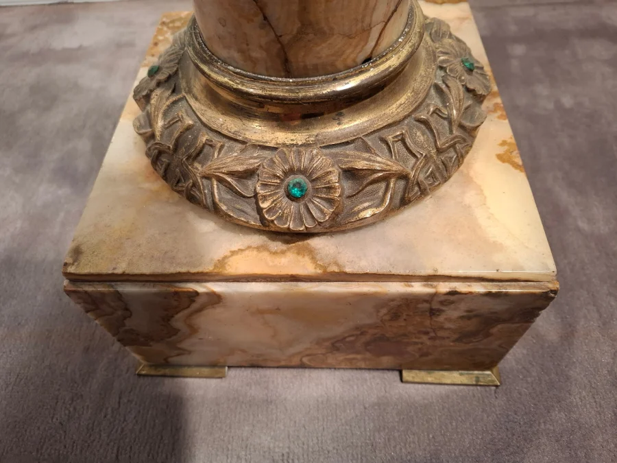 Colonne en marbre et bronze d’époque Art Nouveau.