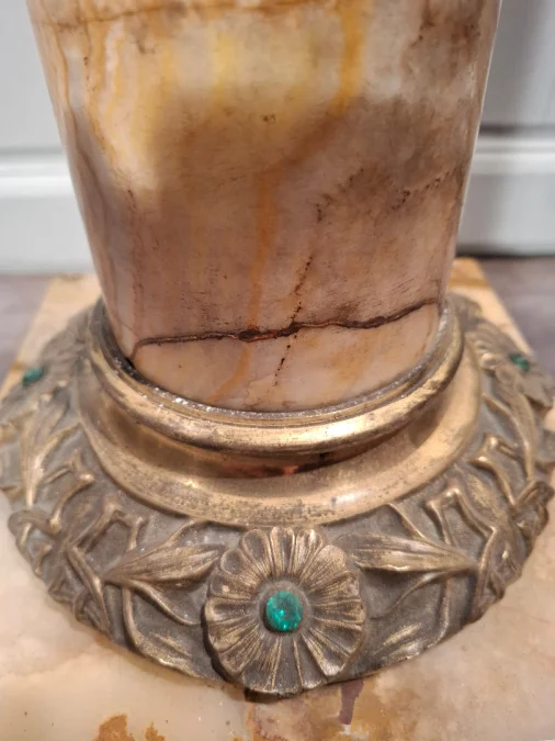 Colonne en marbre et bronze d’époque Art Nouveau.