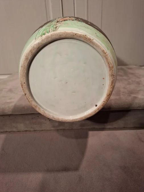 Vase Japonais en porcelaine de grandes dimensions d’époque fin du XIXème siècle.