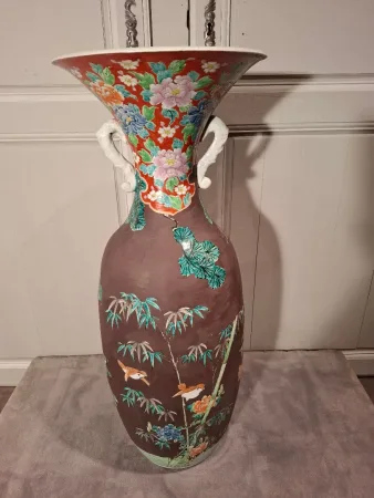 Vase Japonais en porcelaine de grandes dimensions d’époque fin du XIXème siècle.