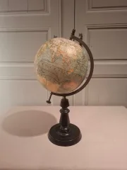 19世紀後半の地球儀