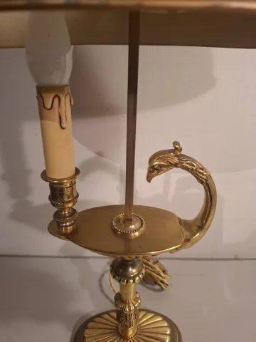 Gilt bronze bouillotte lamp with griffon-head motif, 20th century — Excellent condition