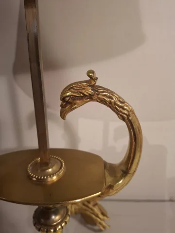 Gilt bronze bouillotte lamp with griffon-head motif, 20th century — Excellent condition