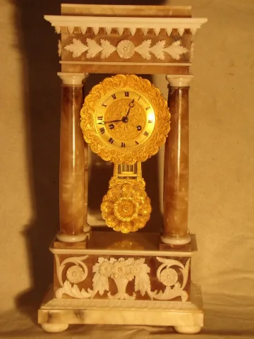 RELOJ PORTICO