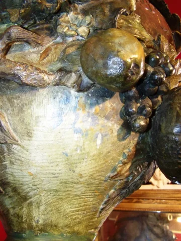 Grand vase en terre cuite polychrome Art Nouveau