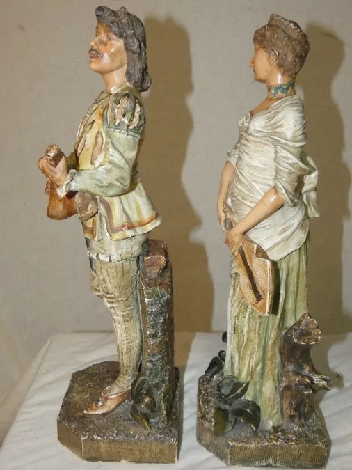 Terre cuite :"couple de musiciens " marque BU 19ème